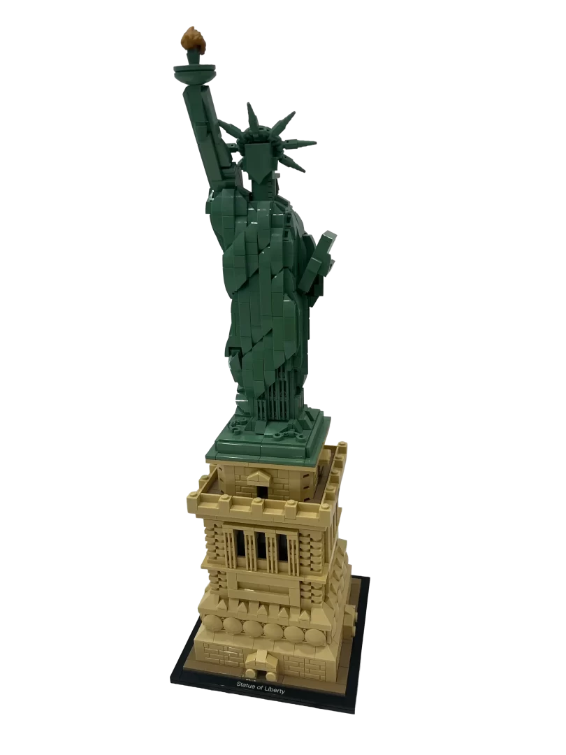 Lego 21042 LEGO® 21042 Statue of Liberty Review - Bricks vs Blocks